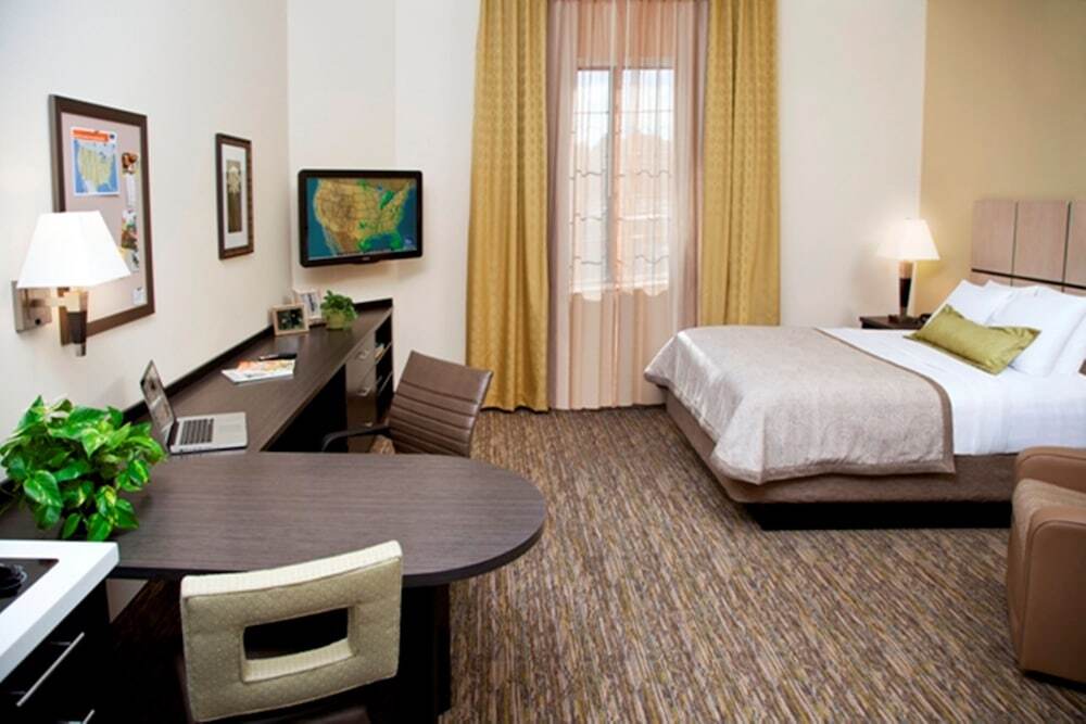Candlewood - South - Area By Ihg Hotel 3*
